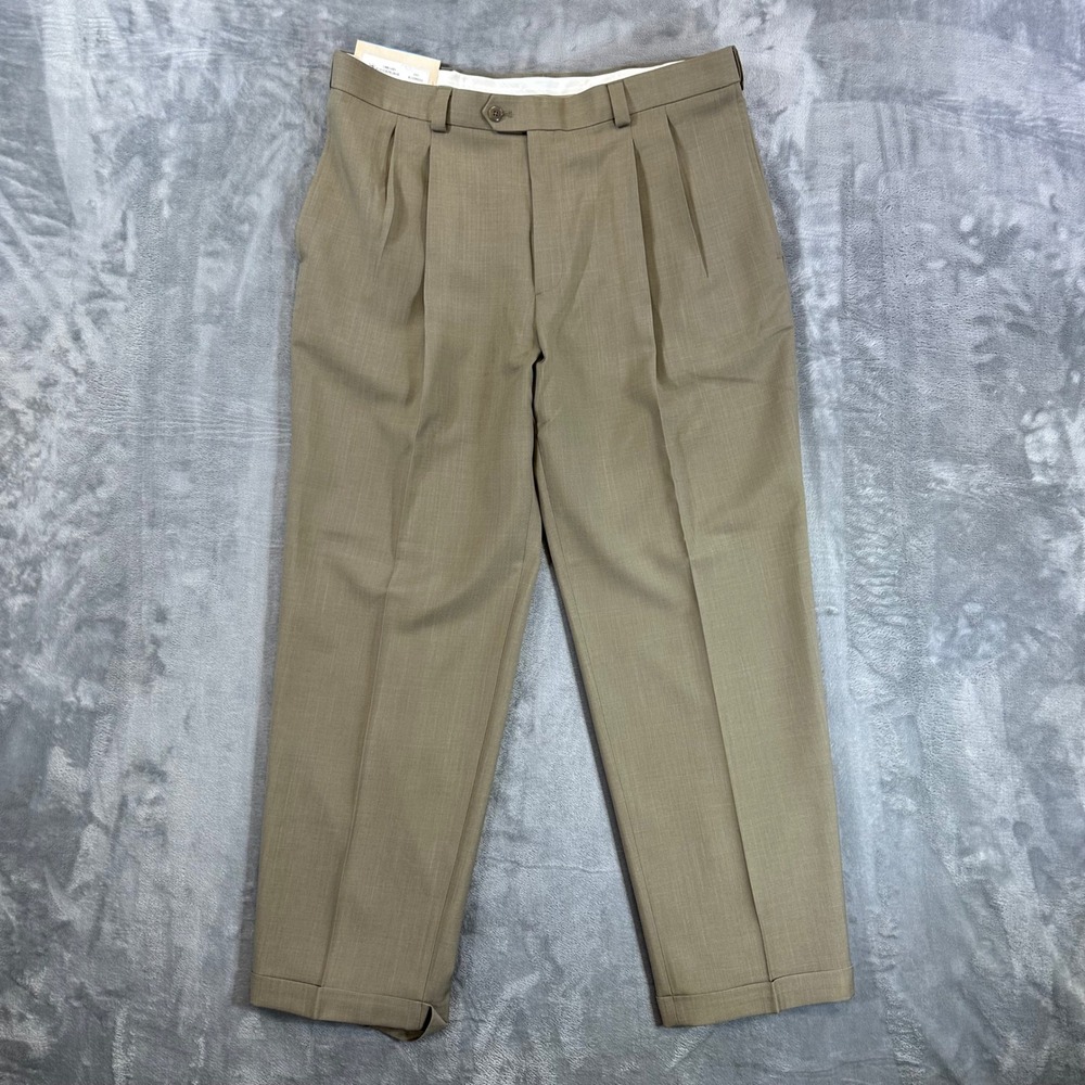 New Haggar Classic Fit Pleated Dress Pants Mens Size 36x30 Taupe Tan Repreve